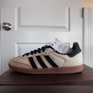 NWT Adidas Black and Cream Sneakers with Classic Design